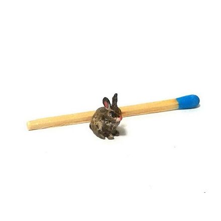 Mini: Hase sitzend
