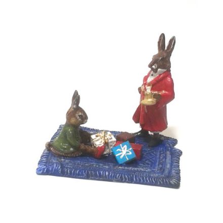 Hasen auf Teppich/Geschenke