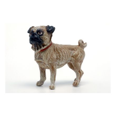 Mops stehend
