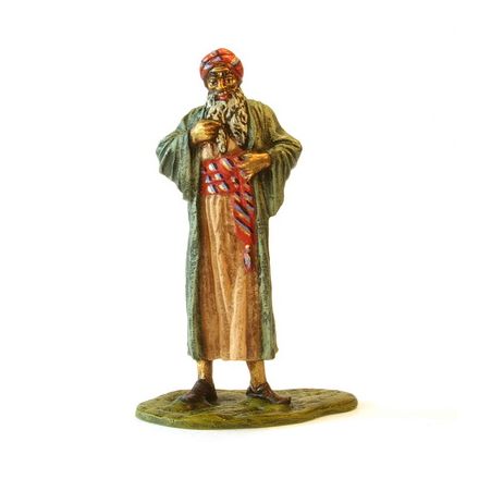 Araber steh. mit langen Mantel