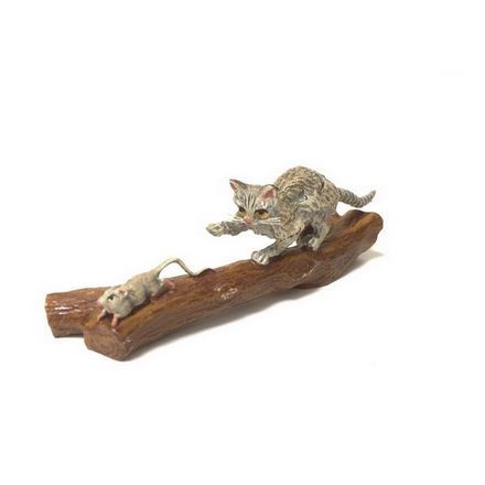 Katze Baumstumpf/Maus